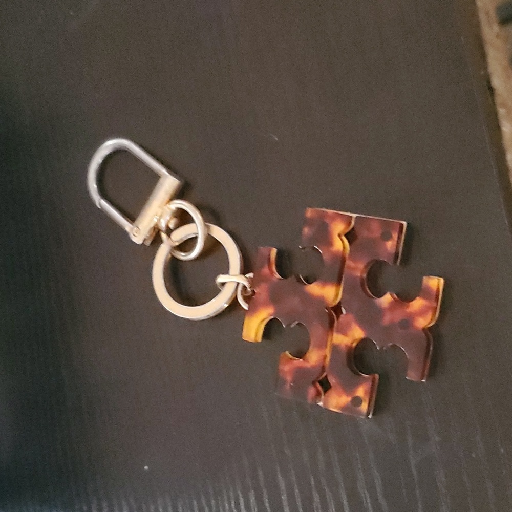 Tory burch key chain